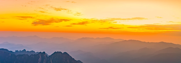 中国の黄山の美しい自然景観