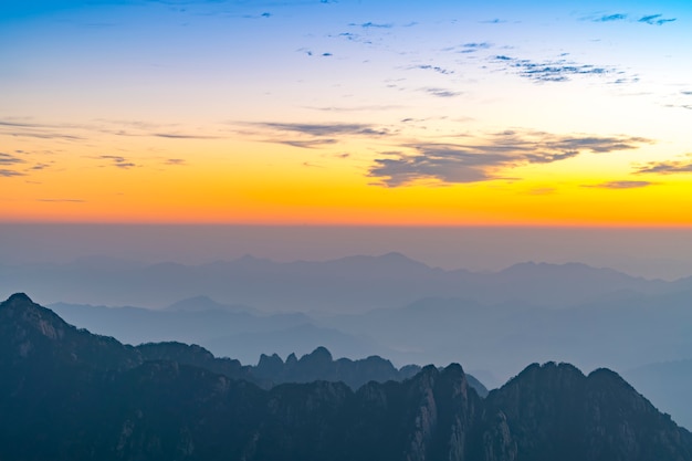 中国の黄山の美しい自然景観