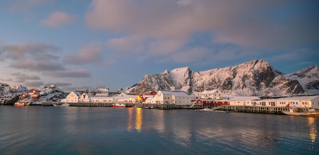ノルウェーのロフォーテン諸島の美しい自然の風景