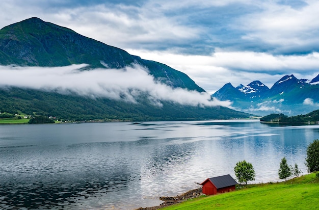 美しい自然ノルウェーの自然の風景。