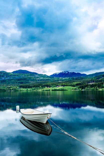 Foto bella natura paesaggio naturale della norvegia.