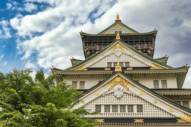 Photo beautiful old building of osaka castle