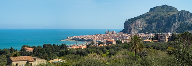 Photo beautiful panoramic view of cefalu. sicily