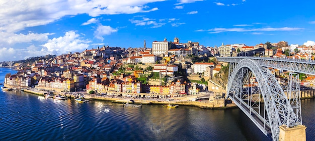 Photo beautiful porto - view with famous bridge of luis, portugal