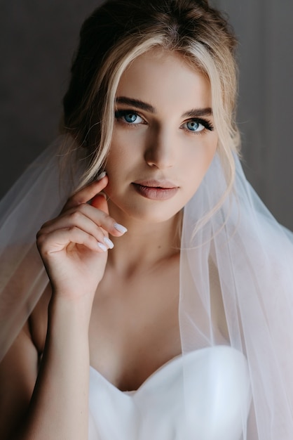 A beautiful portrait of a blonde bride