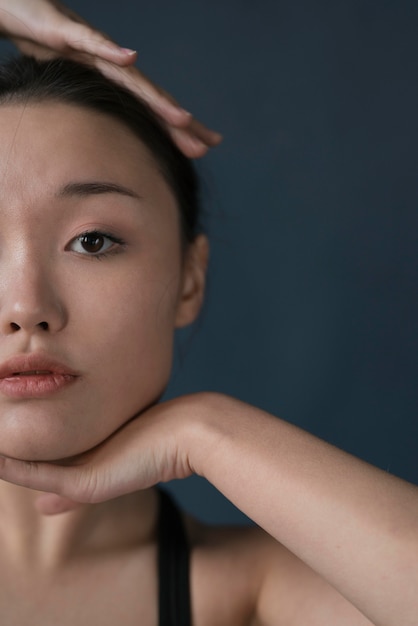 Photo beautiful portrait of woman isolated