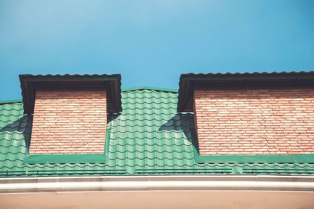 空の下の美しい屋根