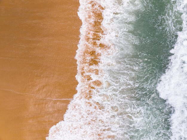 Photo beautiful sea beach backgroundamazing sea ocean in good weather daynature beach sand background