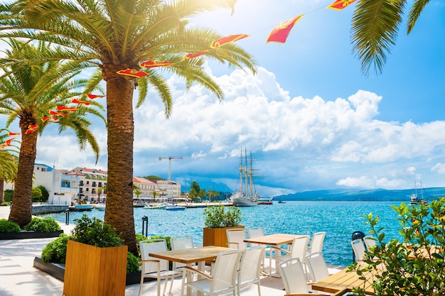 Photo beautiful sea promenade in tivat, montenegro. kotor bay, adriatic sea. famous travel destination.