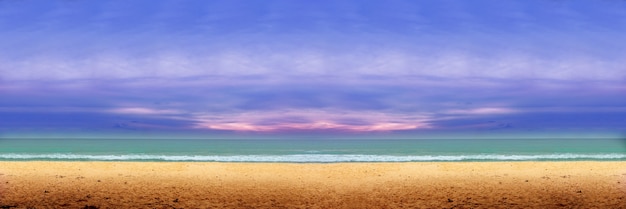 Photo beautiful seascape panorama at sunset.