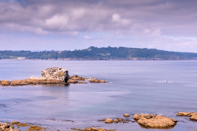 スペイン北部の美しい海の景色