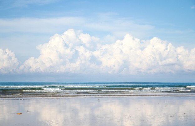 beautiful seascape with sky and cloud