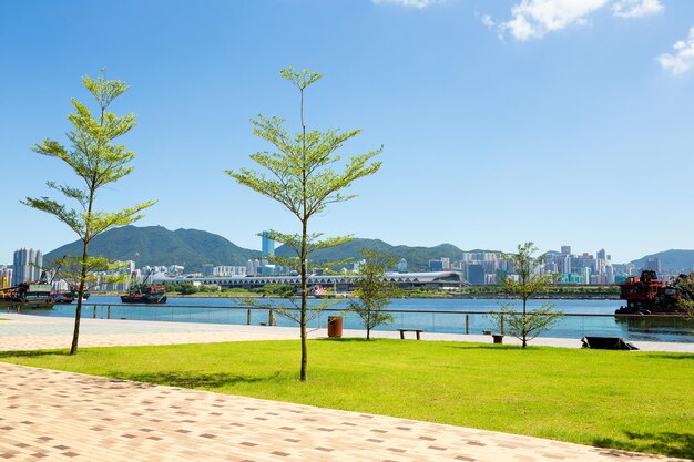 Photo beautiful seaside park in hong kong