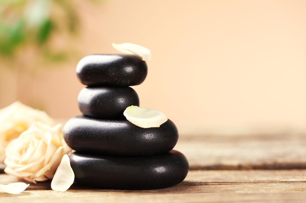 Photo beautiful spa composition on wooden table on brown background