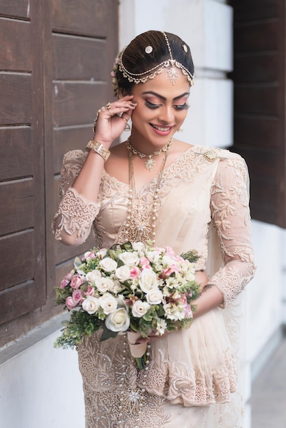 Beautiful Sri Lankan Traditional Bride