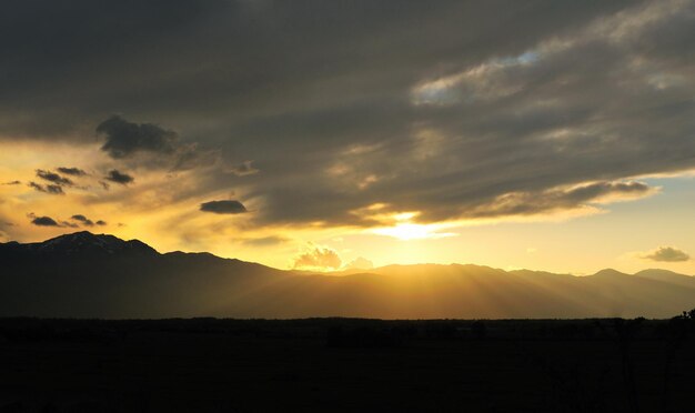 美しい夕暮れ 景色の美しい風景