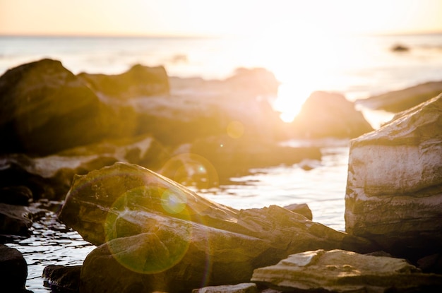 写真 海に沈む美しい夕日