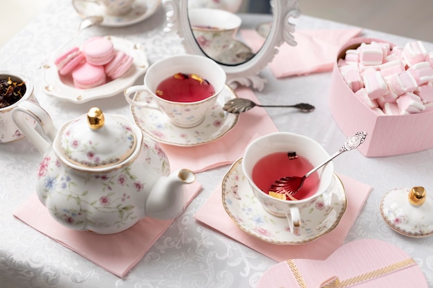 Foto bellissimo assortimento di tea party