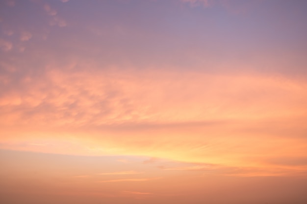 美しい夕暮れの空、夕日