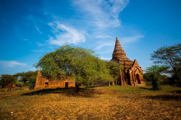 Una bellissima vista di bagan in myanmar