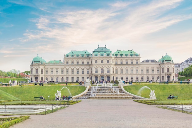 Прекрасный вид на дворец Бельведер в Вене, Австрия