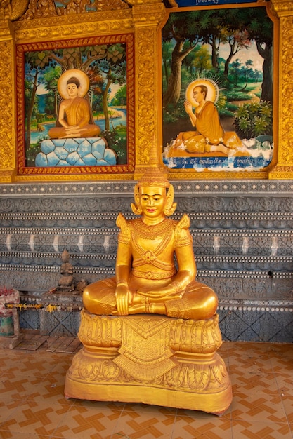 Прекрасный вид на буддийский храм, расположенный в Сиемреапе, Камбоджа.