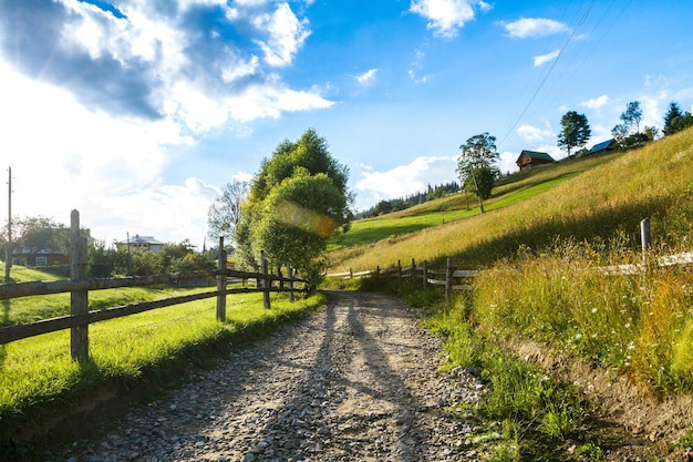 Photo beautiful view of countryside road mountains background