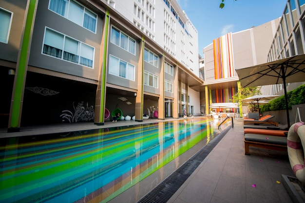 Photo a beautiful view of ibis hotel near to khao san road