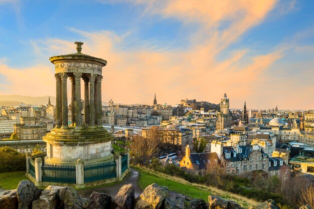 Beautiful view of the old town city of Edinburgh