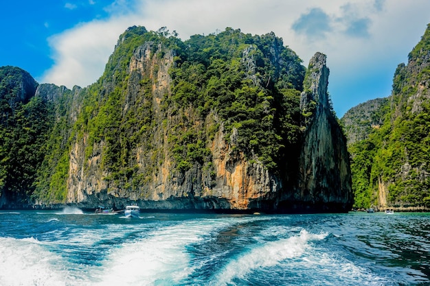 태국에 위치한 피피섬의 아름다운 전망