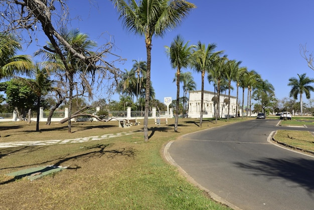 ブラジルの首都ブラジリアにあるポンタオドラーゴスル公園の美しい景色