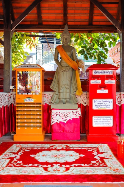 チェンマイタイにある銀の寺院の美しい景色