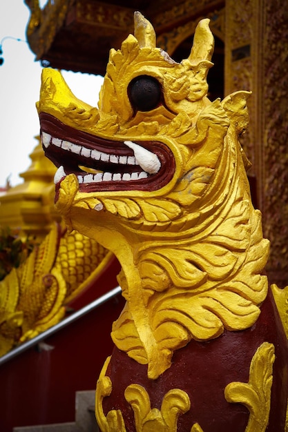 チェンマイタイにある銀の寺院の美しい景色