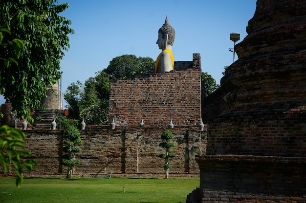 Foto una bellissima vista del tempio wat yai chai mongkhol situato ad ayutthaya in thailandia