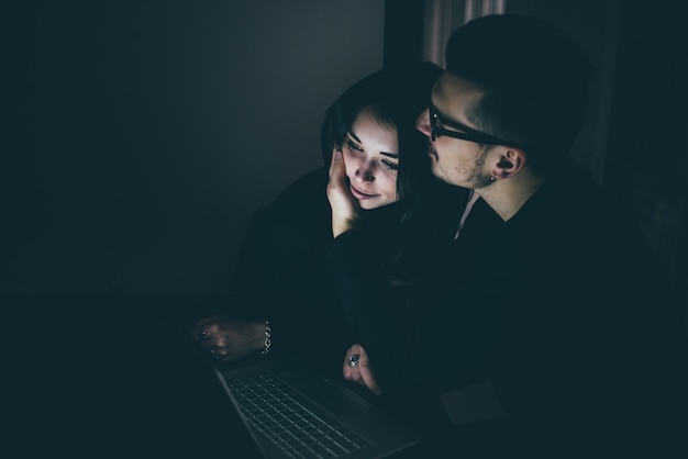 Photo beautiful young couple