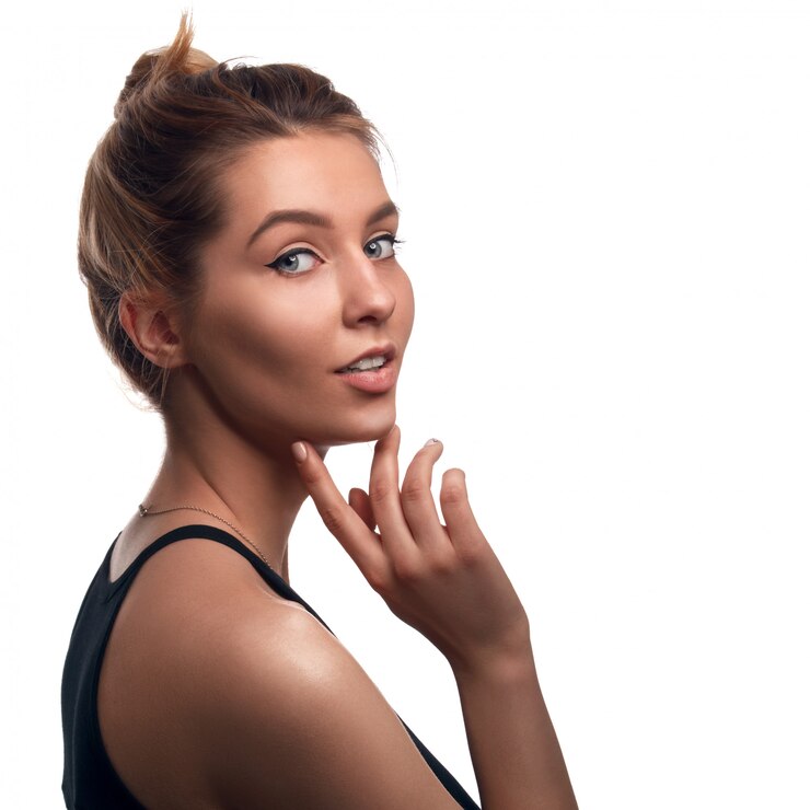 Photo beautiful young woman with clean fresh skin . cosmetology