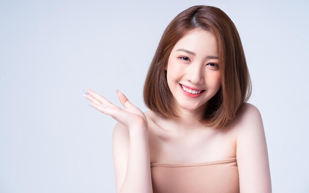 写真 肌が完璧な若いアジア人女の子の美しいイメージ