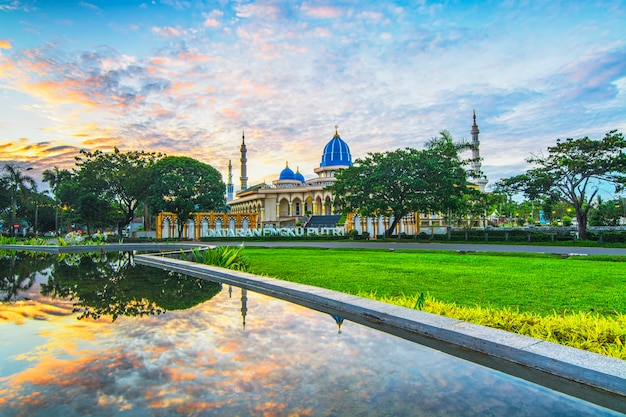 beauty sunrise  on mosque Batam island