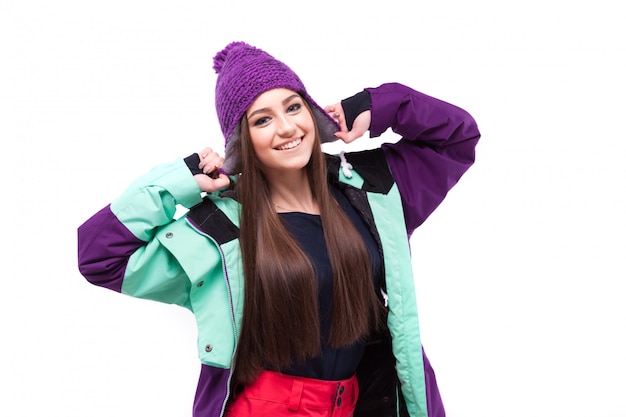 Bellezza donna in costume da sci capelli lunghi