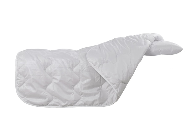 подушка и одеяло постельное из стеганой ткани с особенностями шитья и обработки