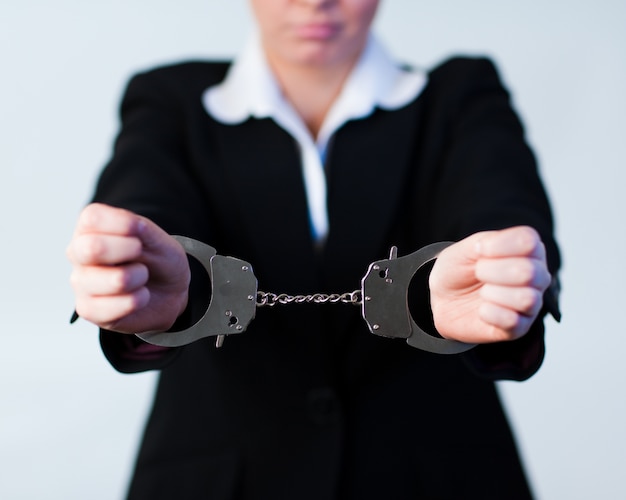 Foto bedrijfs vrouw in handcuffs