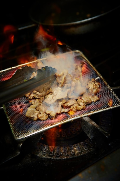 Photo beef bulgogi on the grill