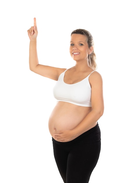 Beeld van zwangere vrouw wat betreft haar buik met handen
