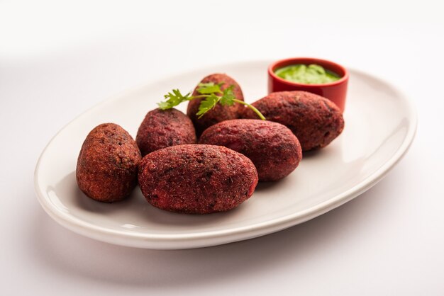 Beet Root Patties or cutlet or tikki served with green chutney