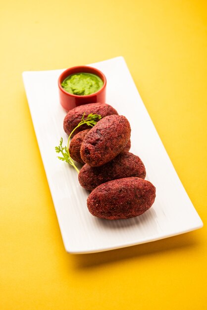 Beet Root Patties or cutlet or tikki served with green chutney