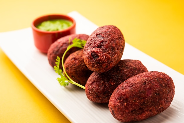 Beet Root Patties or cutlet or tikki served with green chutney