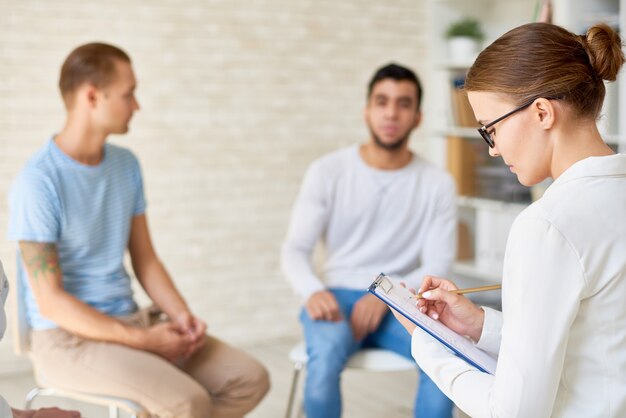 Begeleiden van psychologische steungroep