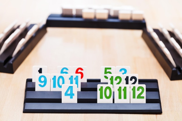 사진 rummikub 보드 게임의 시작