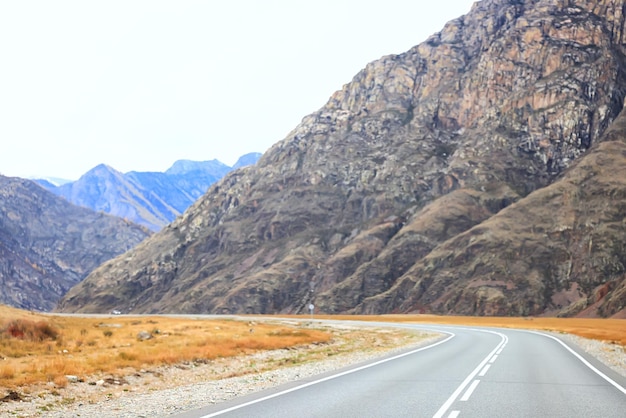 behang herfstlandschap berg altai, vrijheid romantische reis