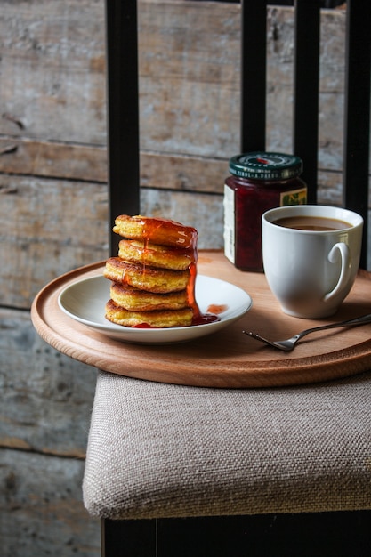 beignets pannenkoeken met stroop